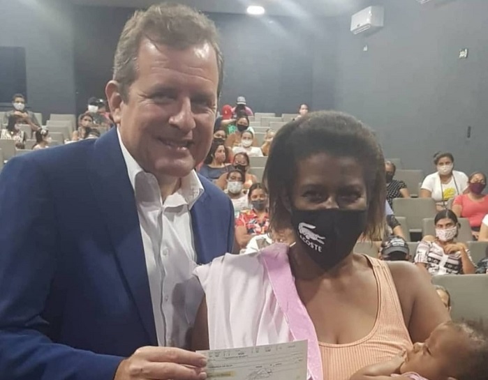 Prefeitura de Sousa entrega cheques em mais uma edição do Café Solidário